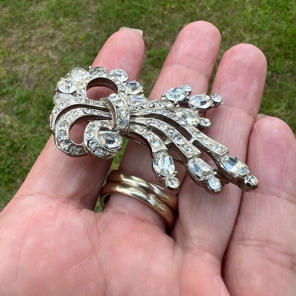 Vintage 1940's Joseph Wiesner Crystal Rhinestone Brooch - Picture 6 of 15